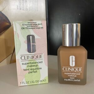 Clinique Superbalanced Makeup Foundation, CN 73 Honeyed Beige Full Size, 1OZ NEW